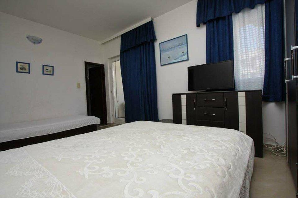 Apartmani Irena Petrovac Bagian luar foto